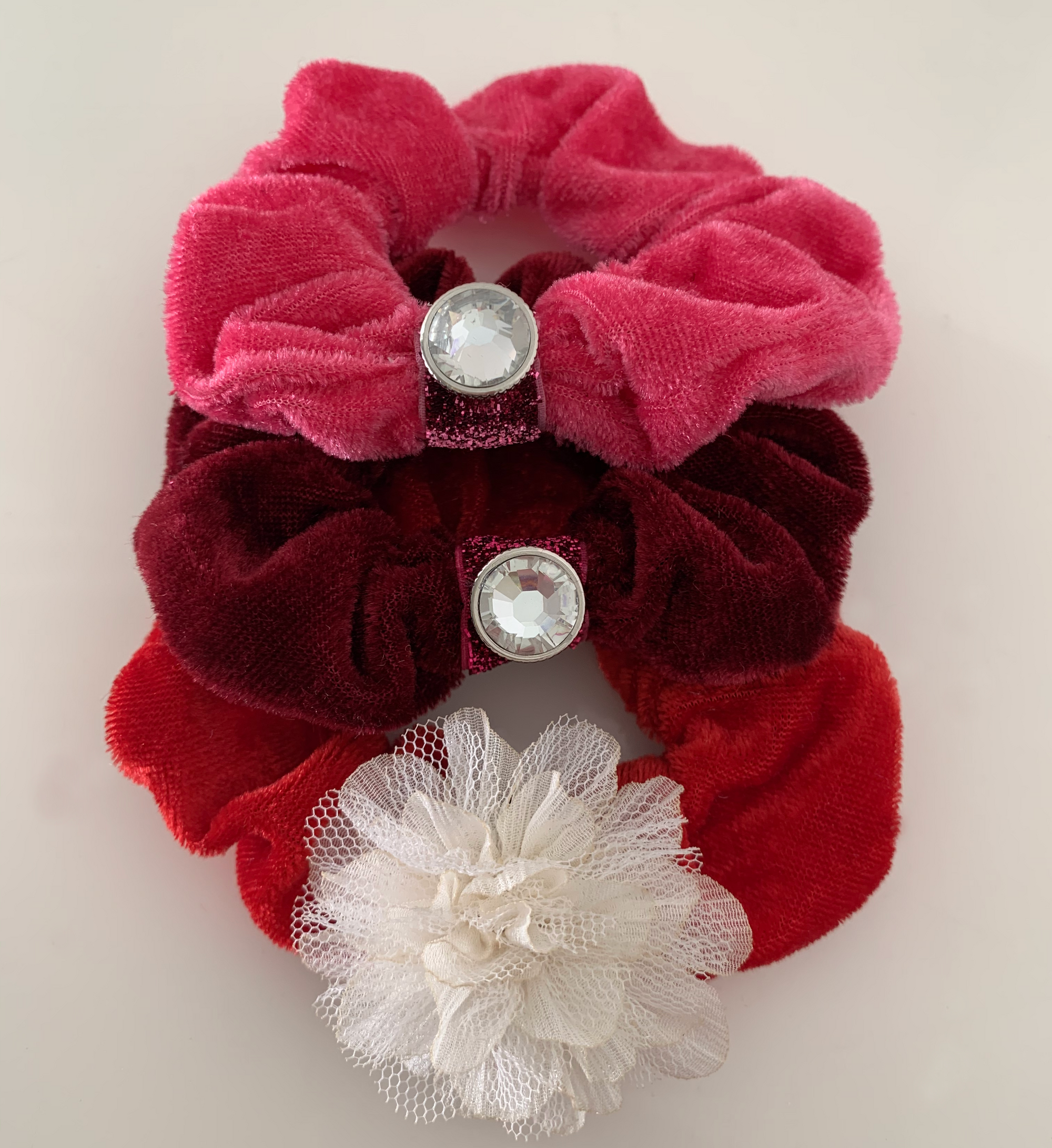 Scrunchies (Set of 3 Red Mix)